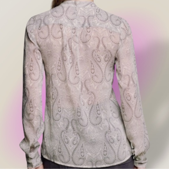 J. Crew 100% Silk ‘Faded Paisley Flouncette Blouse’ in White & Black Size 6 - Picture 3 of 16